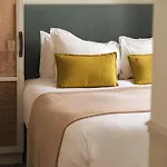 Hoy Paris - Yoga Hotel